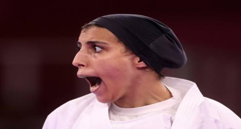 ميدالية تاريخية لمصر.. جيانا فاروق تخسر نصف النهائي وتفوز ببرونزية الكاراتيه